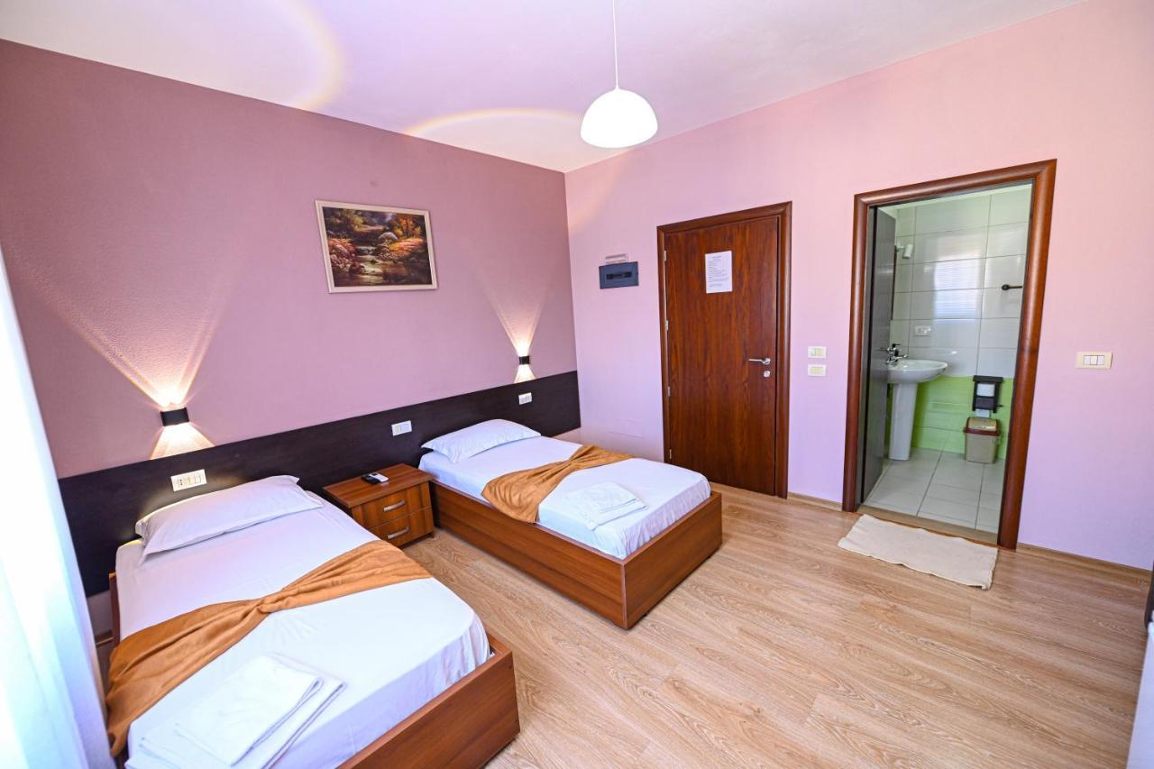 Hotel Epoka Shkodër Dış mekan fotoğraf