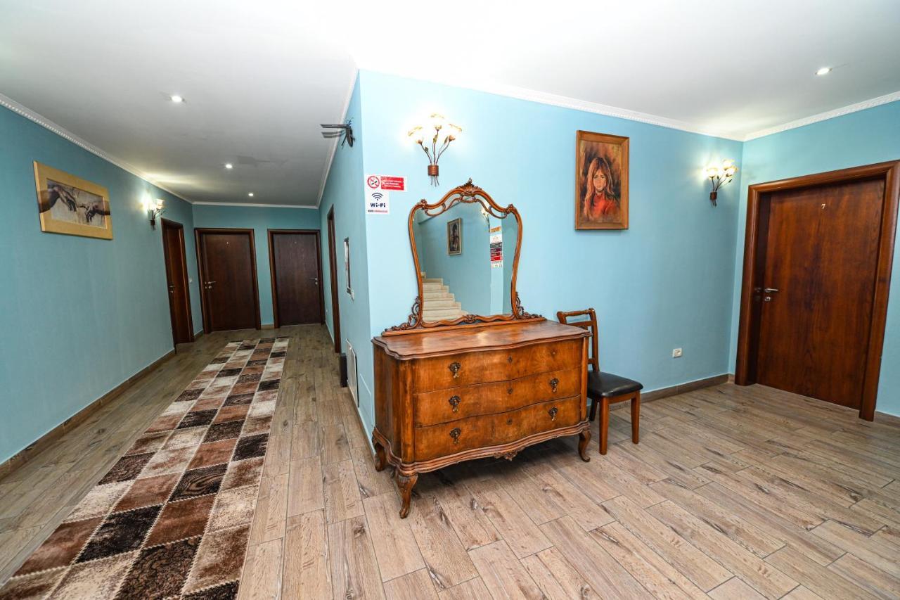 Hotel Epoka Shkodër Dış mekan fotoğraf