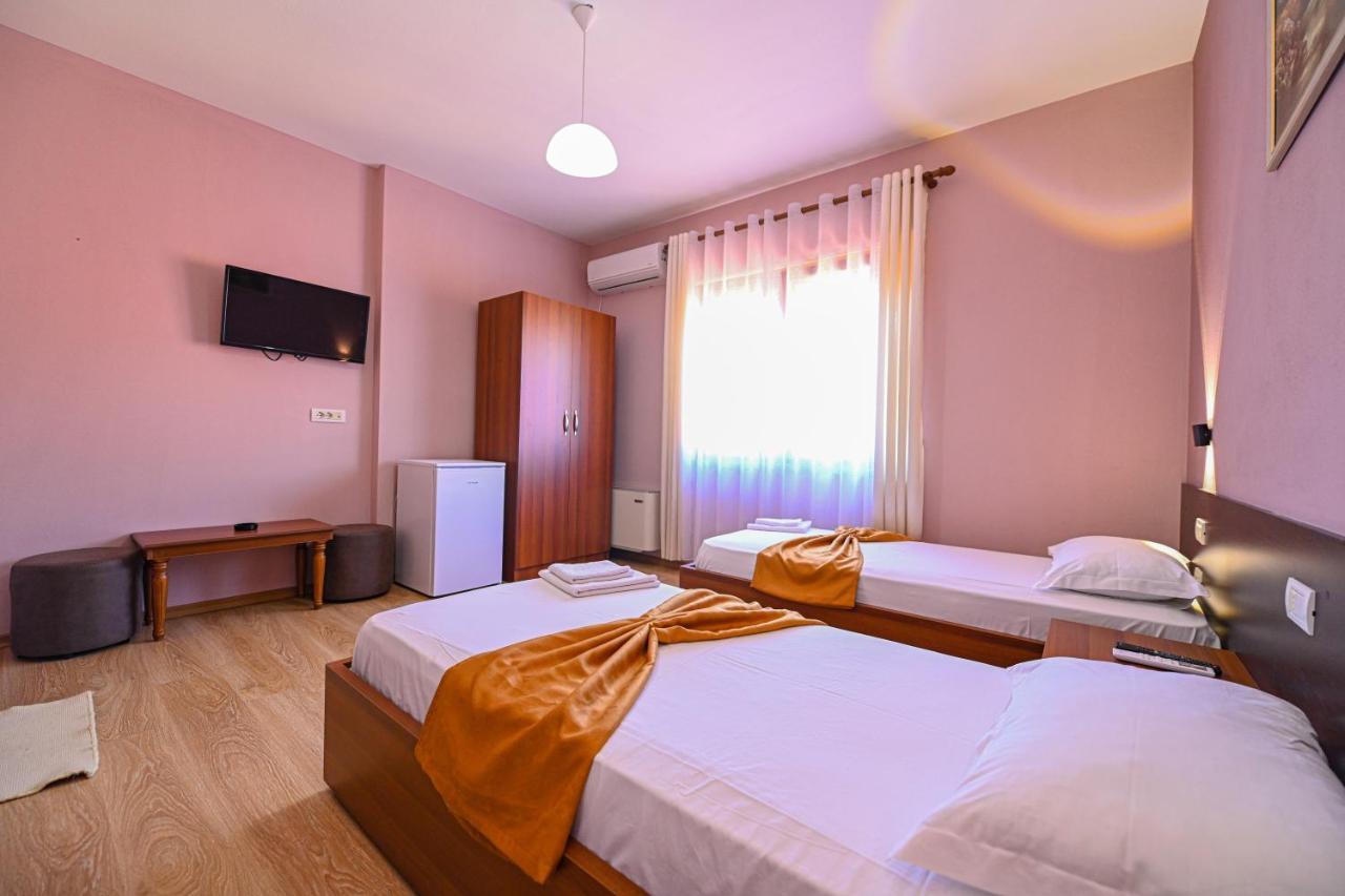 Hotel Epoka Shkodër Dış mekan fotoğraf